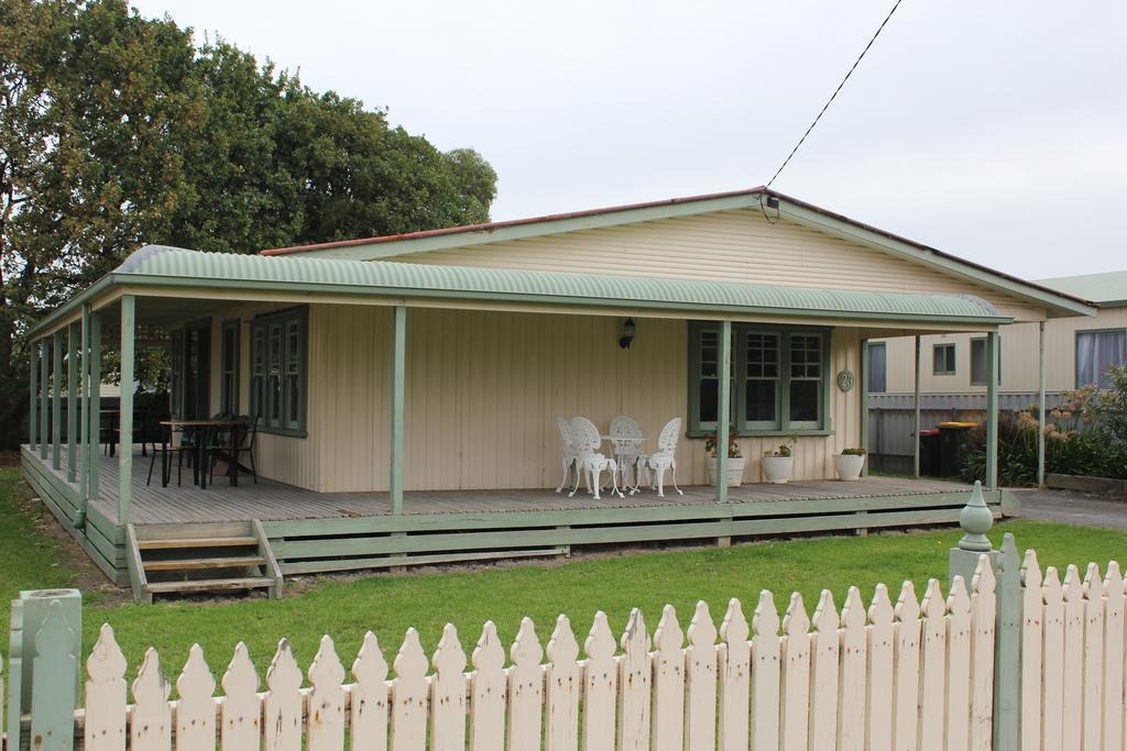 Beach Holiday Cottage Apollo Bay Esterno foto